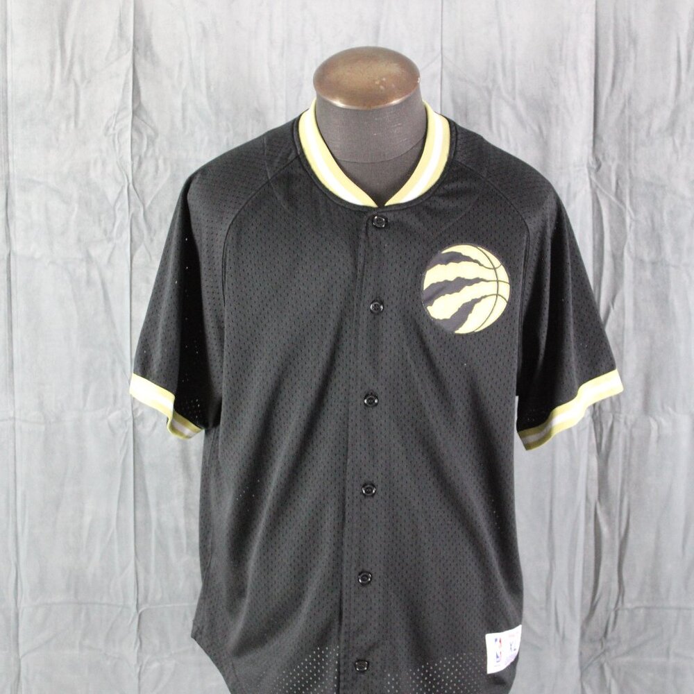 Toronto Raptors Shooting Shirt - Gold Ball Logo Mitchell and Ness - Men's XL